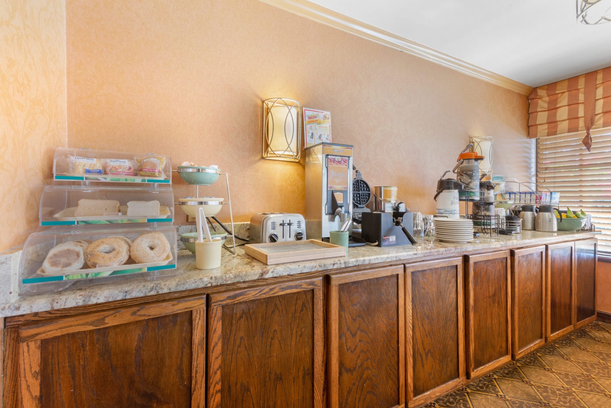 Full breakfast bar.