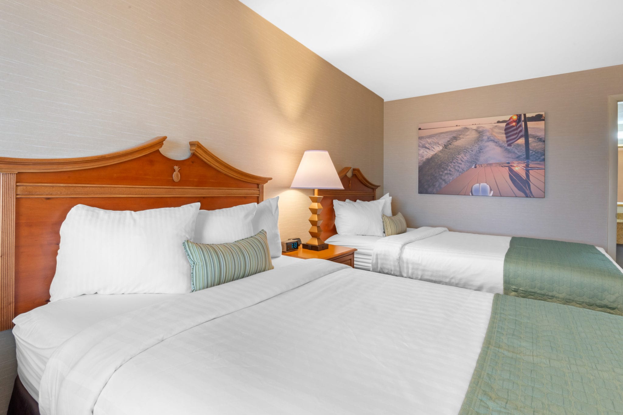 Two queen beds.